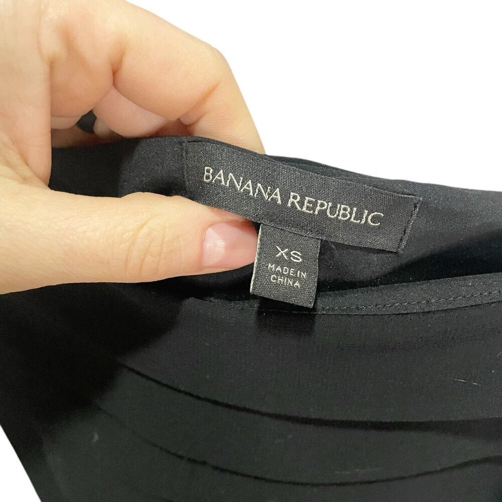 Banana Republic Black Pleated Cami Top XS Flowy Casual - Picture 4 of 5